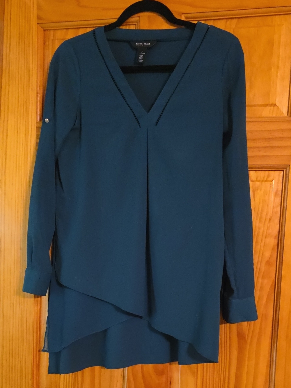 White house black market Green Layered V‑Neck Long Sleeve Dress